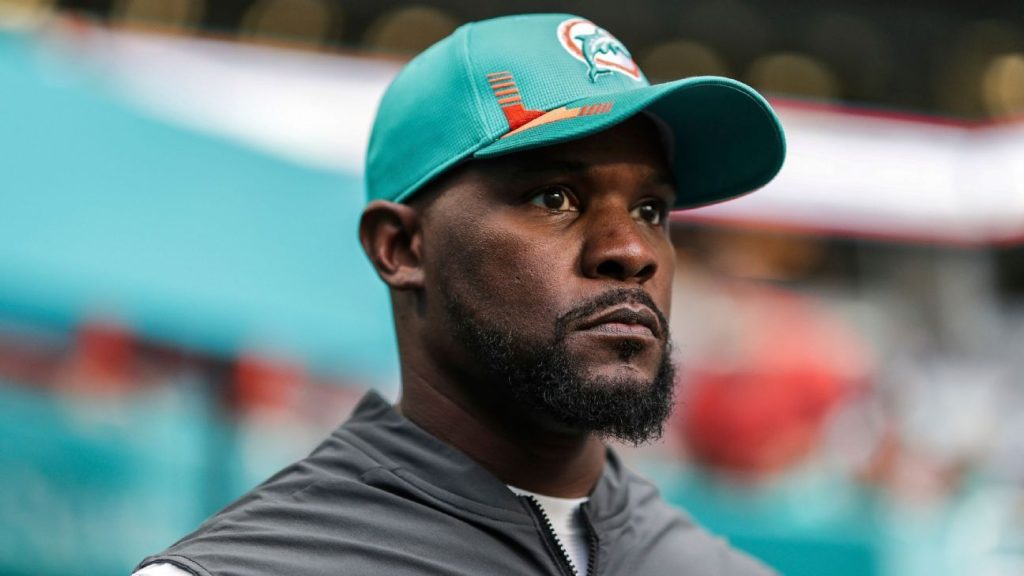 Brian Flores says he refused to sign a non-disclosure agreement at the Miami Dolphins to talk about treatment by the team