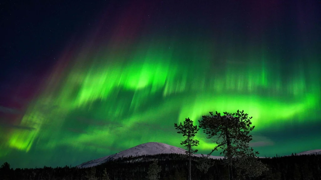 NASA: A powerful solar storm hits Earth today, and it releases dazzling auroras