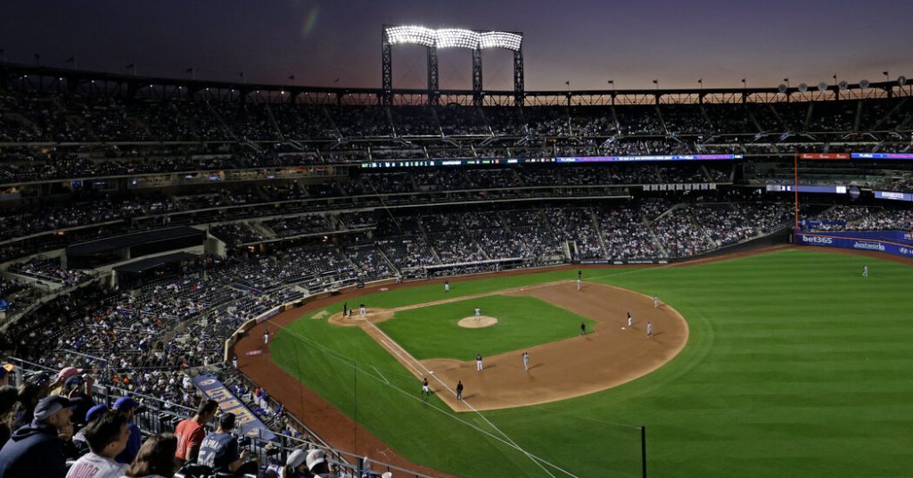 Unprotected Mets and Yankees players cannot play in New York