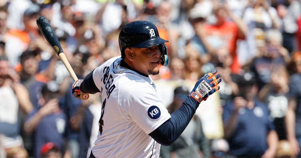 Miguel Cabrera of the Detroit Tigers hit 3,000 hits