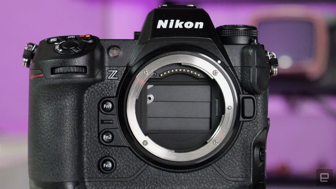 Why Nikon and Canon abandoned DSLRs