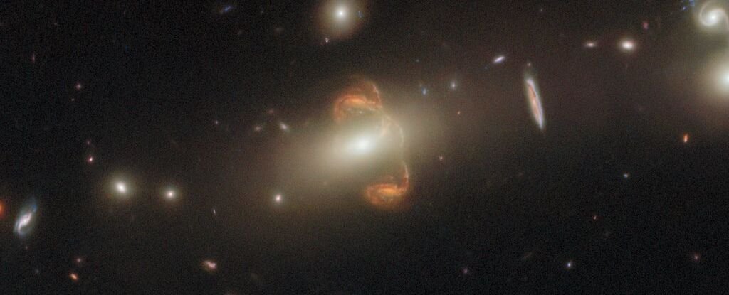 Incredible image from Hubble reveals strange 'mirror' of galaxy