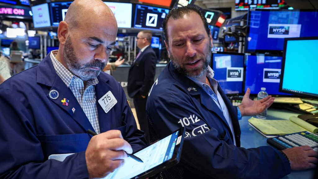 Stock futures rise as Wall Street waits for more bank profits