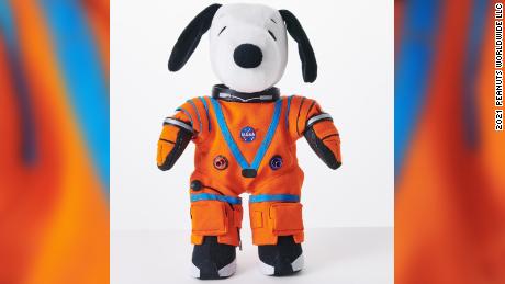 Snoopy will act as Artemis I's zero-gravity indicator.