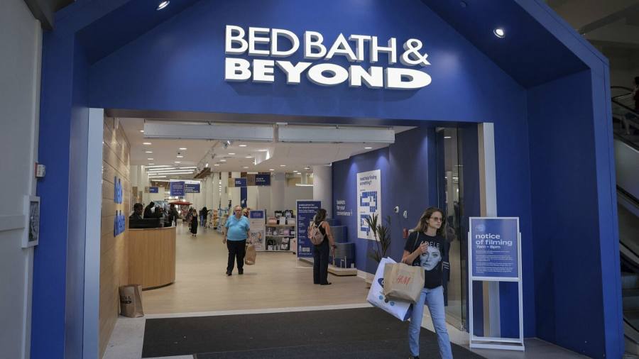 College student earns $110 million in shares of Bed Bath & Beyond