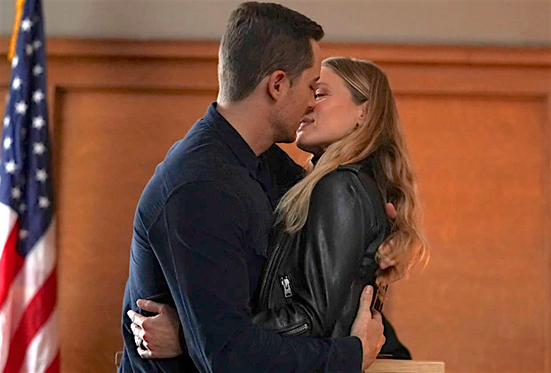 'Chicago PD': Tracy Spiridakos interacts with Jesse Lee Soffer Leaving