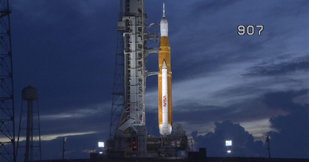 Hydrogen leak delays Artemis lunar launch by several weeks