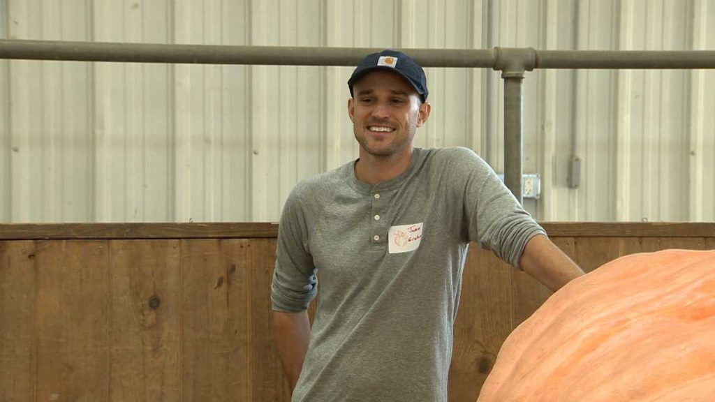 Massachusetts man breaks giant pumpkin record at Topsfield Fair