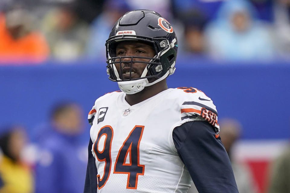 Chicago Bears player Robert Quinn (94) was traded for the Eagles.  (AP Photo/John Minchillo)