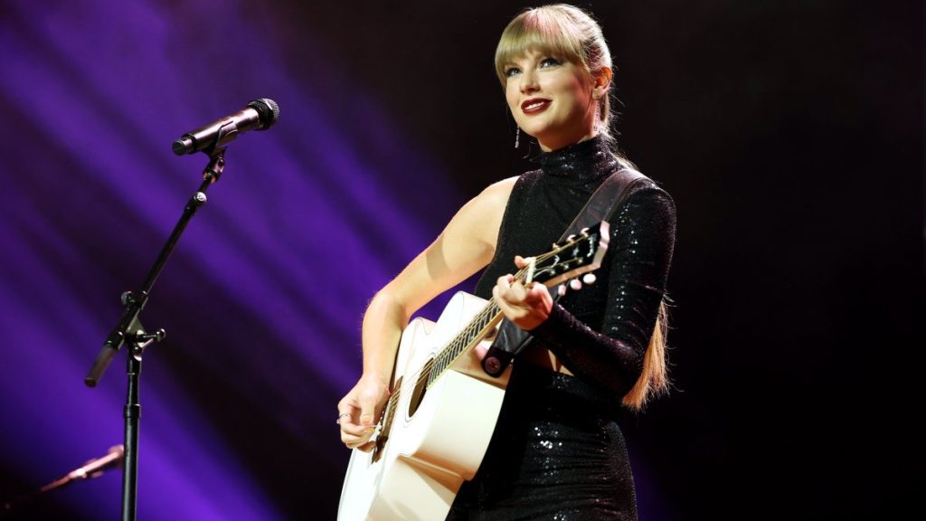 Amid reports of issues leading up to Taylor Swift's presale, Ticketmaster release statement - NBC Chicago