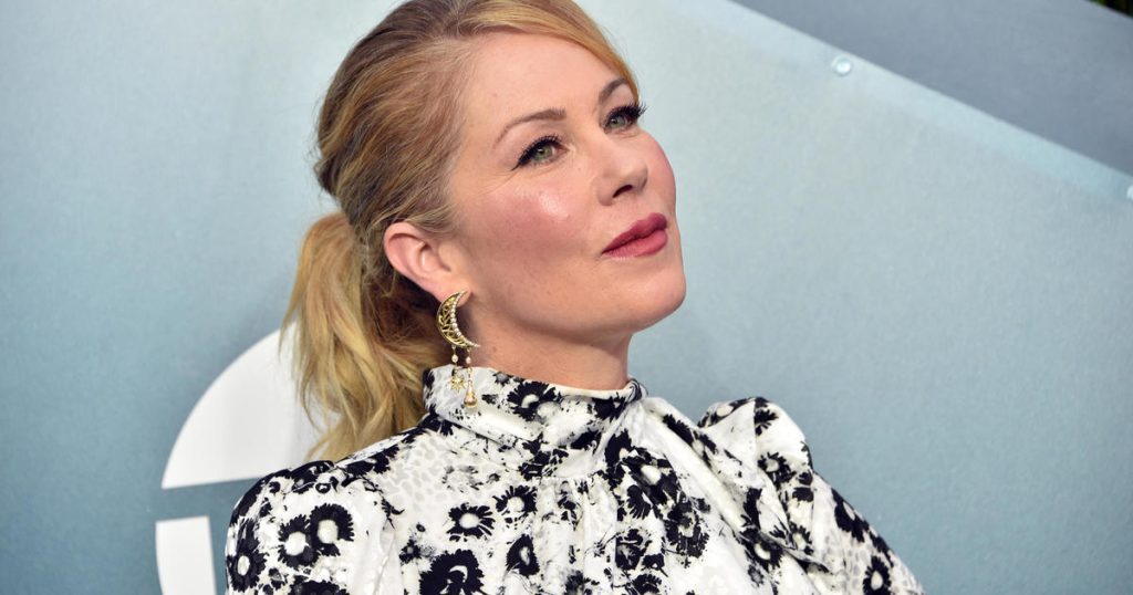 Christina Applegate: 'I wish I was paying attention' amid worsening MS symptoms