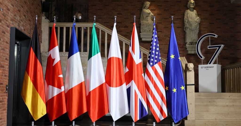 The exclusive G7 alliance agreed to set a fixed price for Russia's oil resources