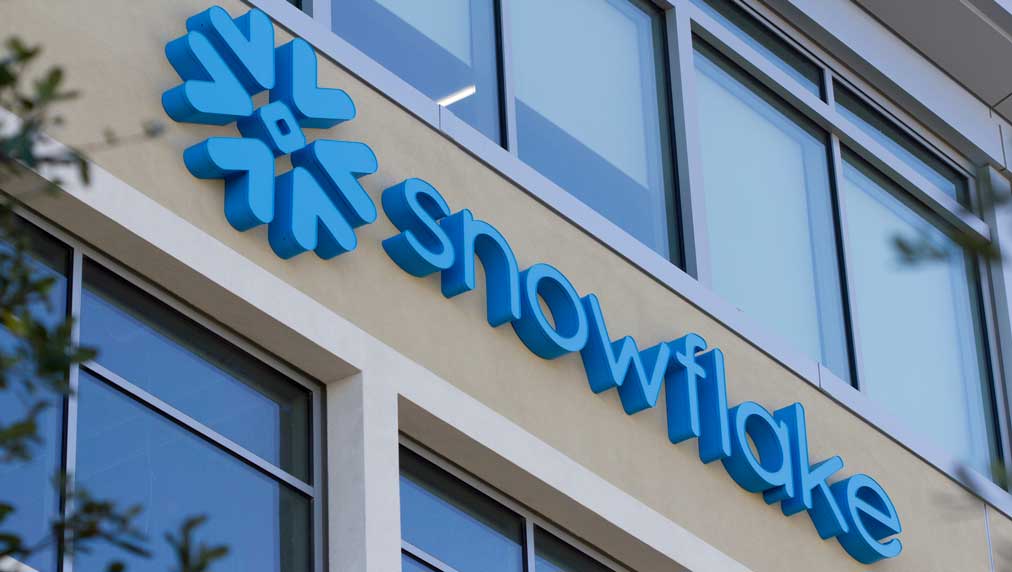 Snowflake inventory declines as Snowflake provides weak product revenue guidance