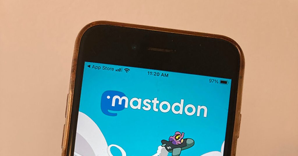 Twitter to ban accounts that link to social media competitors such as Mastodon